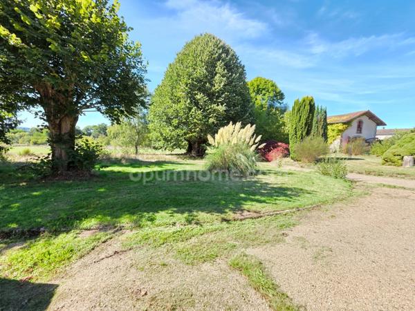 A 15 MN DE SAINT LEONARD DE NOBLAT SUPERBE MAISON DE MAITRE RENOVEE SUR MAGNIFIQUE PARC ARBORE DE 6 HA