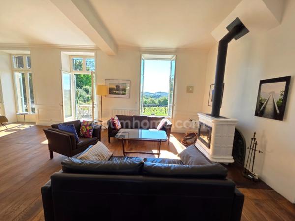 A 15 MN DE SAINT LEONARD DE NOBLAT SUPERBE MAISON DE MAITRE RENOVEE SUR MAGNIFIQUE PARC ARBORE DE 6 HA