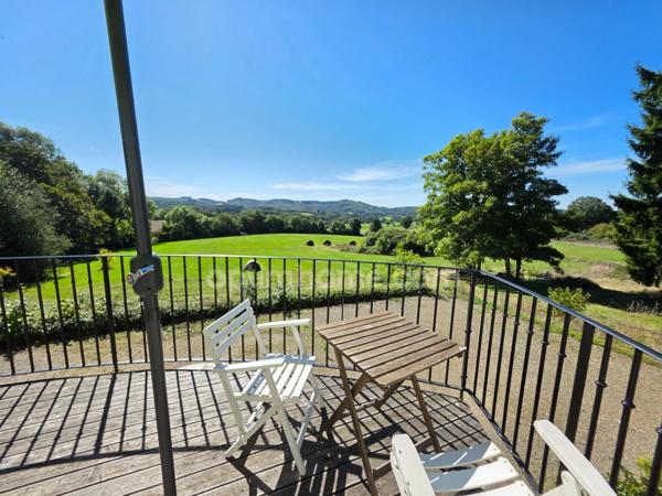 A 15 MN DE SAINT LEONARD DE NOBLAT SUPERBE MAISON DE MAITRE RENOVEE SUR MAGNIFIQUE PARC ARBORE DE 6 HA