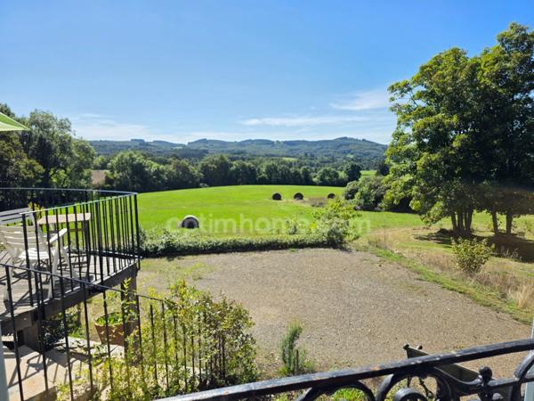 A 15 MN DE SAINT LEONARD DE NOBLAT SUPERBE MAISON DE MAITRE RENOVEE SUR MAGNIFIQUE PARC ARBORE DE 6 HA