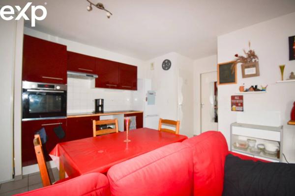 33760-TARGON - APPARTEMENT DEUX PIECES - PARKING