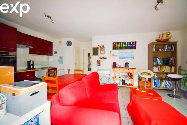 33760-TARGON - APPARTEMENT DEUX PIECES - PARKING