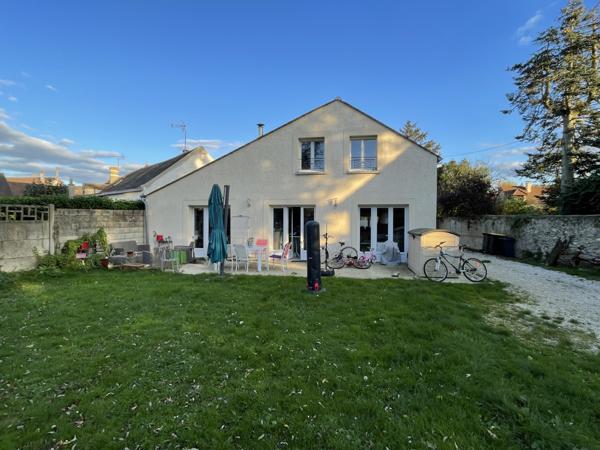 Limours (91470) À Louer Maison de charme 4 chambres 130 m2 Limours (Roussigny)