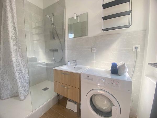 03200 VICHY - 2 APPARTEMENTS F2 & F3 MEUBLÉS AVEC BALCON AVEC CAVE AVEC COURS - QUARTIER DE FRANCE -