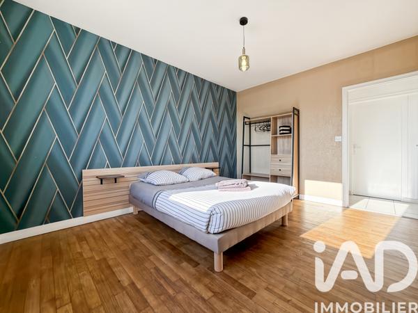 Immeuble à vendre 166,24 m² Saint-Berthevin