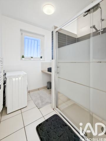 Immeuble à vendre 166,24 m² Saint-Berthevin