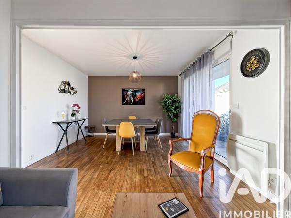 Immeuble à vendre 166,24 m² Saint-Berthevin