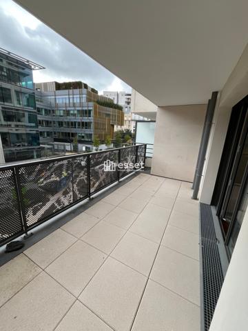 Location Appartement 4 pièces 92.88 m² - Courbevoie 92400