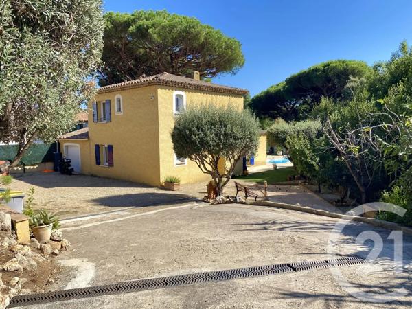 Maison à vendre  5 pièces - 114 m 2   STE MAXIME  - 83