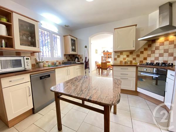Maison à vendre  5 pièces - 114 m 2   STE MAXIME  - 83