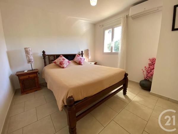Maison à vendre  5 pièces - 114 m 2   STE MAXIME  - 83