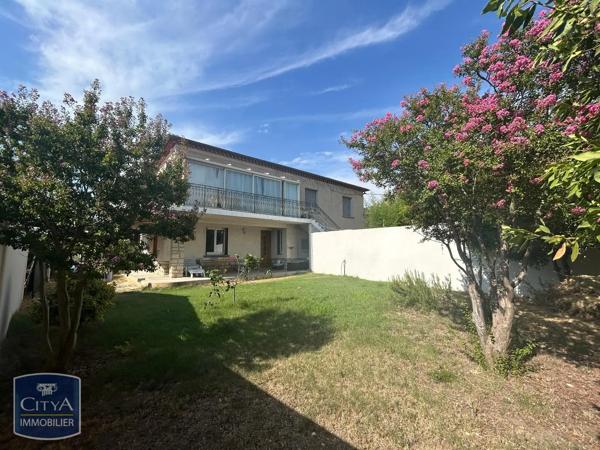 Appartement à louer 4 pièces 87.86m² Pernes-les-Fontaines (84210)