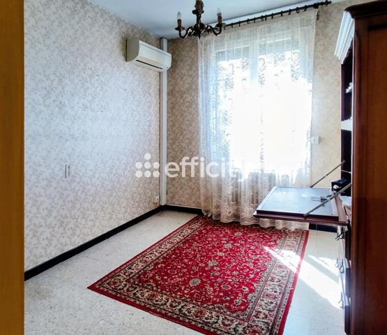 Maison
         9 pièces
        - 140 m² Exclusivité 850 000 € *
