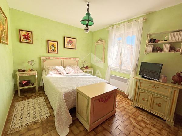 À VENDRE EN EXCLUSIVITE 84530 VILLELAURE MAISON PLAIN-PIED TYPE 6 PIECES D'ENVIRON 170M² AVEC GARAGE, JARDIN ET PISCINE