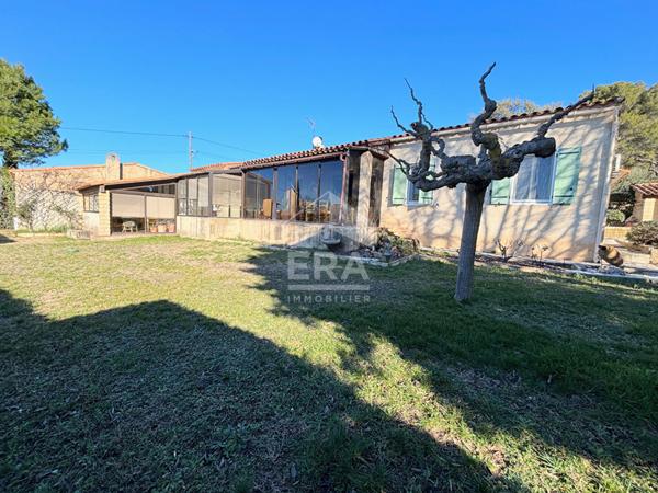 À VENDRE EN EXCLUSIVITE 84530 VILLELAURE MAISON PLAIN-PIED TYPE 6 PIECES D'ENVIRON 170M² AVEC GARAGE, JARDIN ET PISCINE