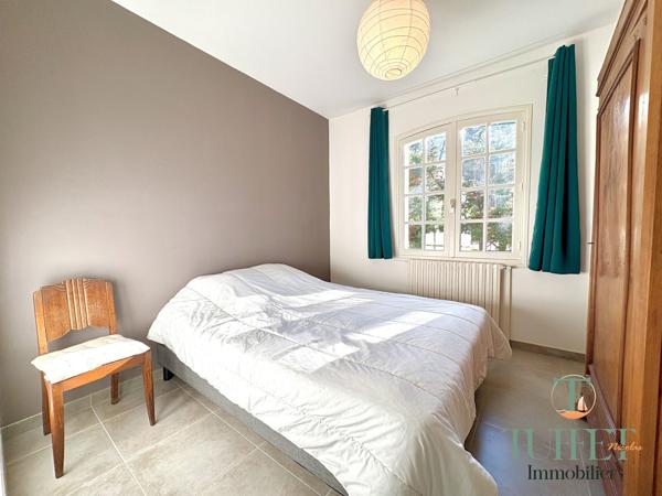 RONCE LES BAINS : VILLA BALNEAIRE A 500M DE LA PLAGE