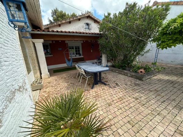 🌞 Maison style Hacienda – Charme & confort à Roullet-Saint-Estèphe 🌿
