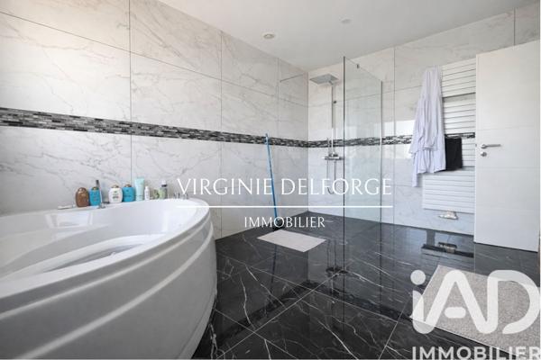 Maison à vendre 5 pièces 160 m² Lesquin