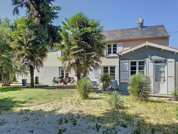 Charmante maison de 4 chambres : Tranquillite et Proximite !