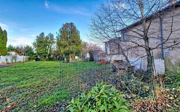 Terrain à vendre    Malintrat