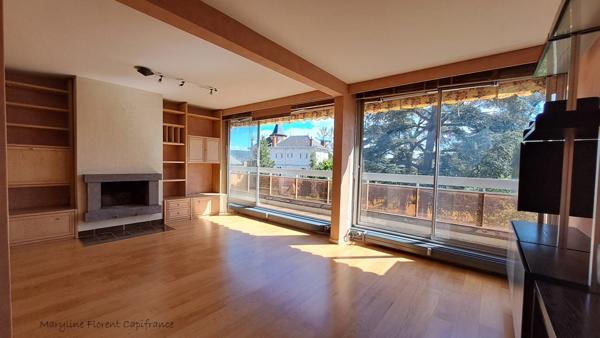 Appartement 95 m², avec terrasse et garage