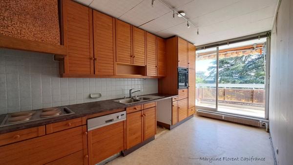 Appartement 95 m², avec terrasse et garage