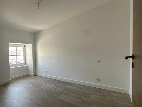 Appartement T3 rénové – Centre de Saint-Jean-d’Angély – Idéal investissement