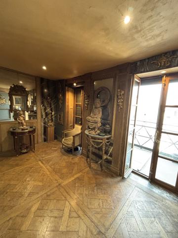 Paris (75001) Rue Richelieu – Charmant appartement avec terrasse – Placement rare