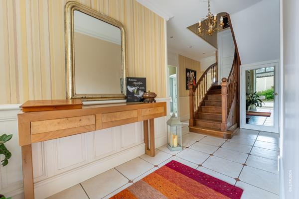 Demeure de prestige Macon 8 pièce(s) 200 m2