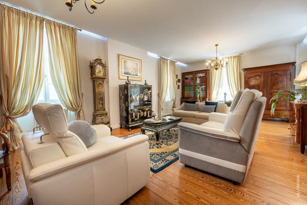 Demeure de prestige Macon 8 pièce(s) 200 m2