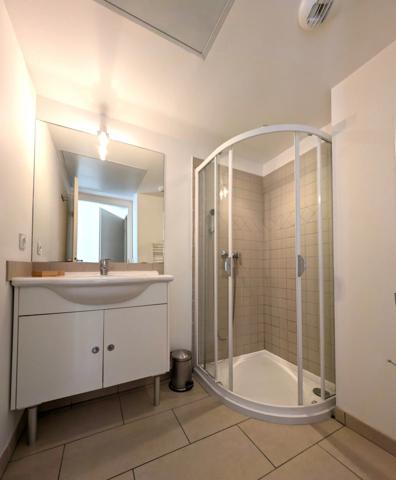 T2 Vue mer sur le port de plaisance