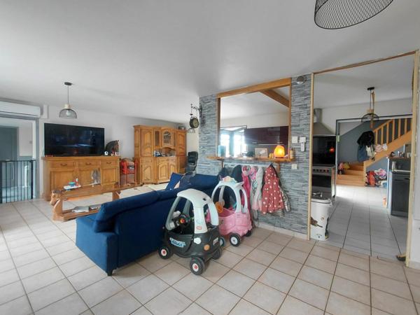 Maison à Tuffé Val de la Chéronne, 72160 - 14 pièces 248m²