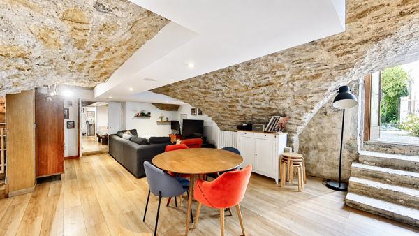 Appartement
         4 pièces
        - 113 m² Exclusivité 385 000 € *