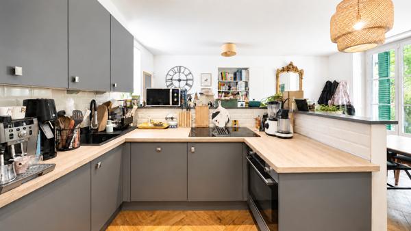 Appartement
         4 pièces
        - 113 m² Exclusivité 385 000 € *