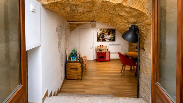 Appartement
         4 pièces
        - 113 m² Exclusivité 385 000 € *