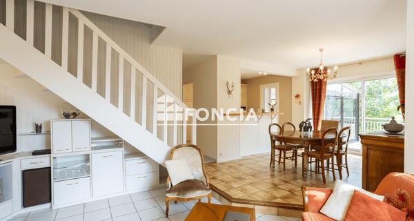 À vendre Maison 5 pièces 120 m² - Sainte-radegonde 12850