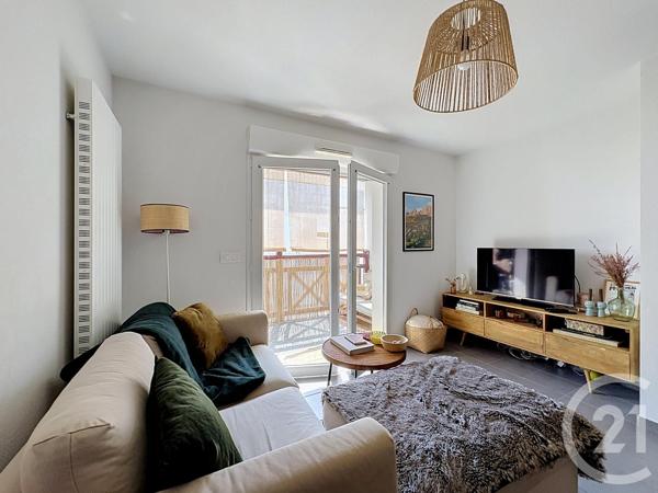 Appartement T2 à vendre  2 pièces - 41 m 2   ANGRESSE  - 40