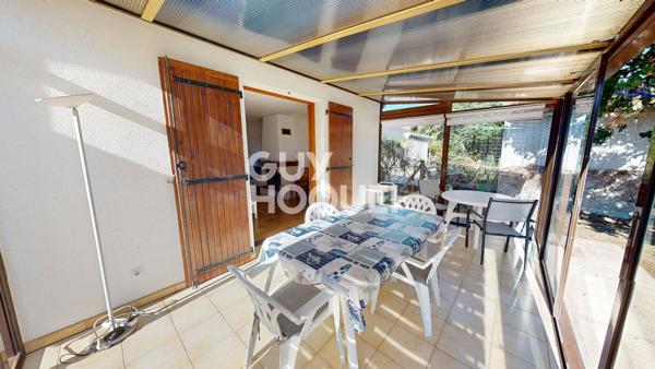 Exclusivité - A vendre à Le Chateau d'Oléron - Beau terrain  - 2 chambres + grand garage + dépendance
