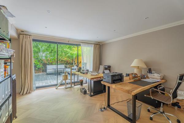Hôtel particulier 400 m² , piscine et rooftop , à Neuilly Sur Seine Neuilly sur seine