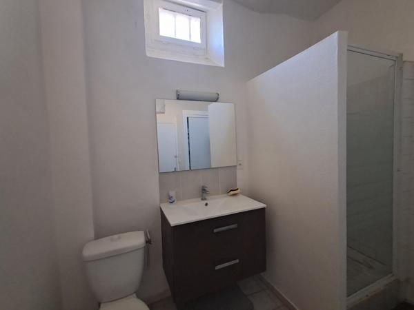 Belle maison vigneronne avec terrasse