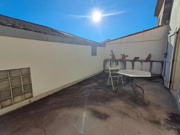 Belle maison vigneronne avec terrasse