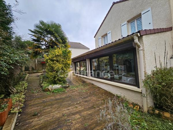 Maison INDIVIDUELLE Familiale adaptée PMR à JOUY LE MOUTIER (95)