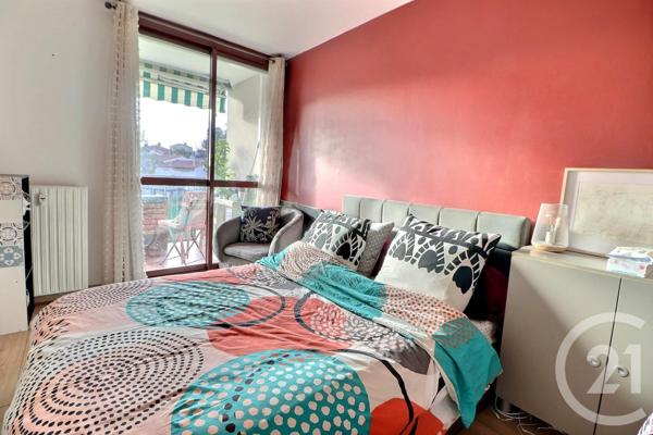 Appartement F3 à vendre  3 pièces - 63 m2 ST RAPHAEL - 83