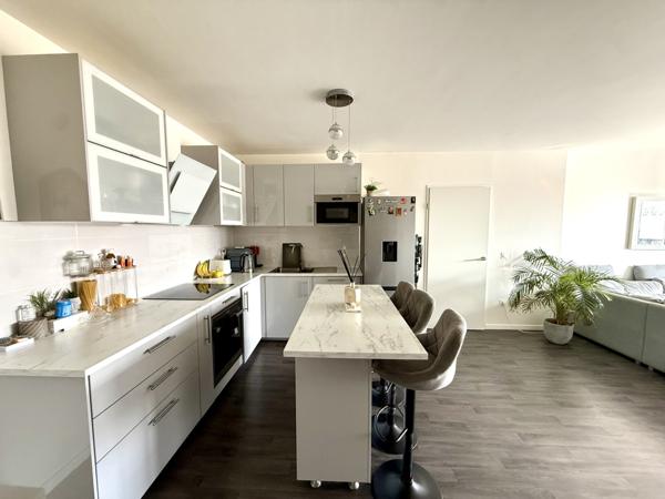Pavillons-sous-Bois (93320) Appartement 3 Pièces avec balcon, parking - immeuble récent
