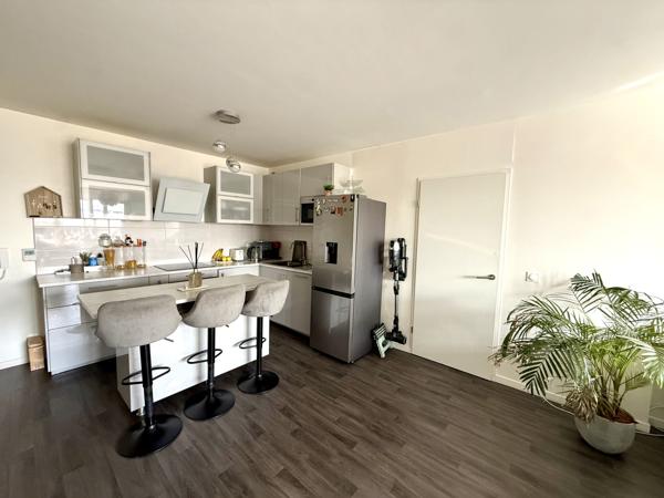 Pavillons-sous-Bois (93320) Appartement 3 Pièces avec balcon, parking - immeuble récent