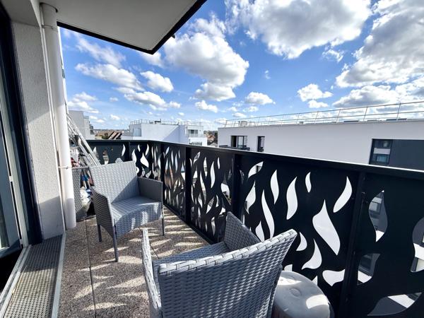Pavillons-sous-Bois (93320) Appartement 3 Pièces avec balcon, parking - immeuble récent