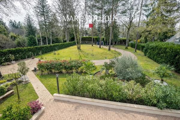 Domaine du Lys – Lamorlaye – Propriété avec dépendance et piscine