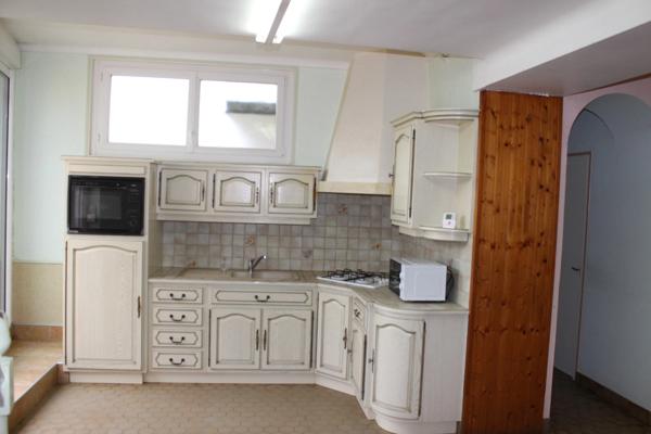 Maison à vendre 6 pièces 49) AVEC GRANGE DE 105M²