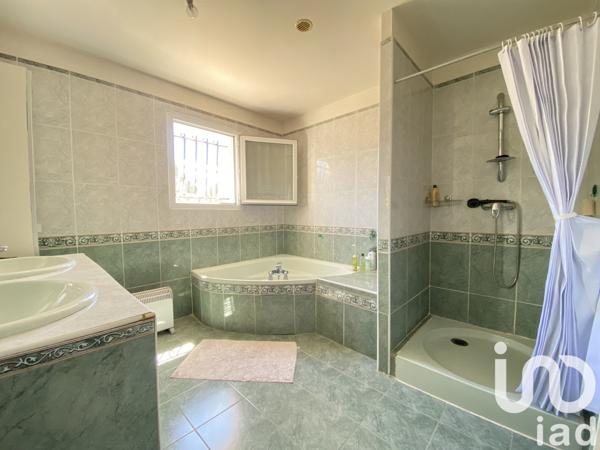 Maison à vendre 8 pièces 195 m² Montbazin