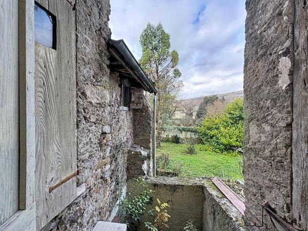 À visiter rapidement – maison de village rénovée